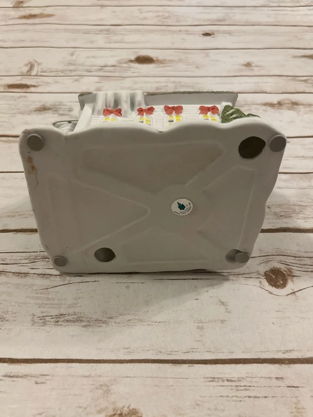 Vintage 1999 PARTYLITE THE CHURCH Christmas Winter Tealight Candle Holder